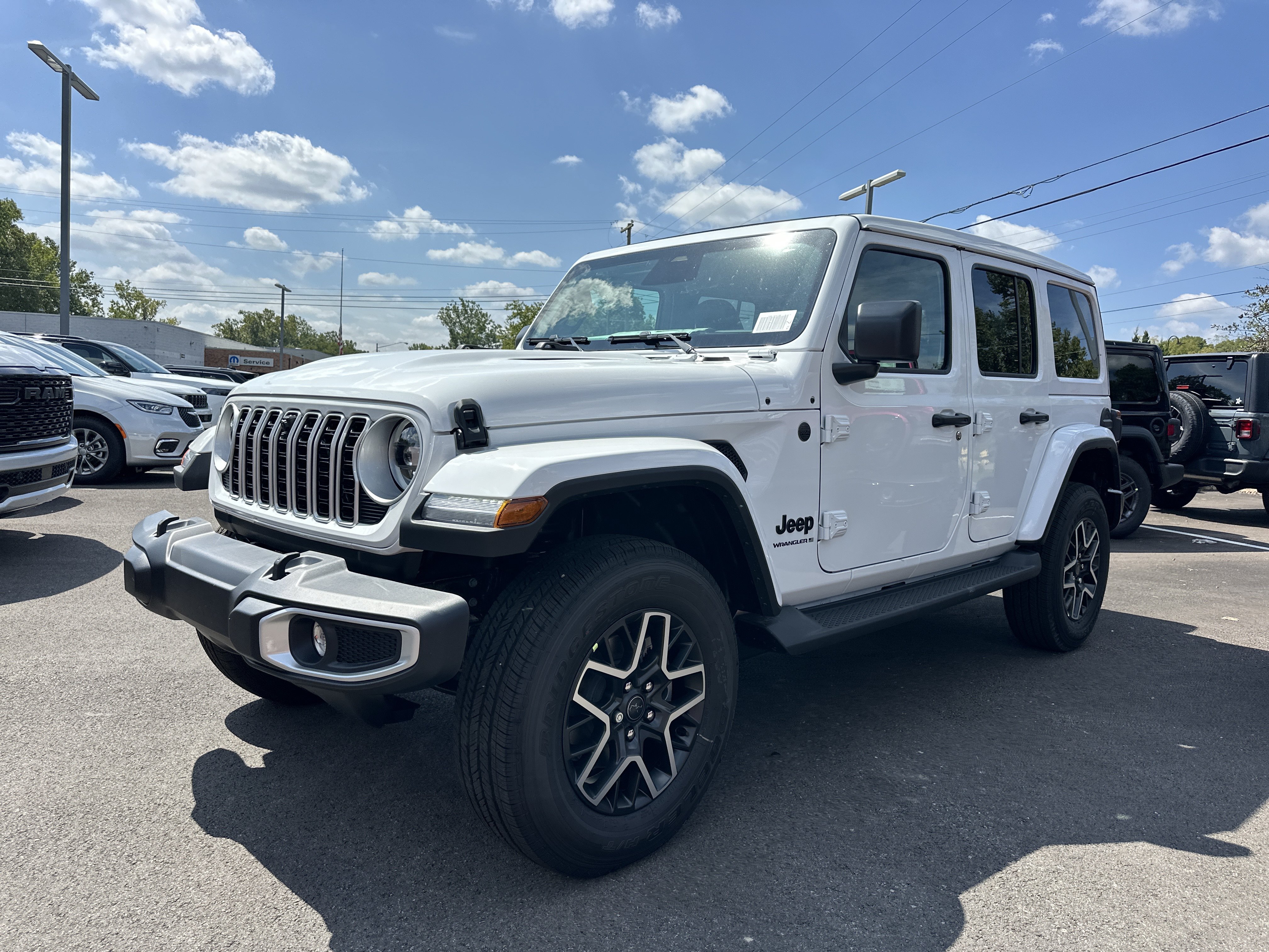 New 2027 Jeep Wrangler Unlimited Sahara AWD/4WD image 26