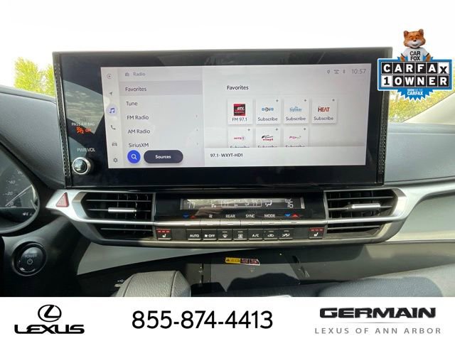 Used 2025 Toyota Sienna XLE FWD image 19
