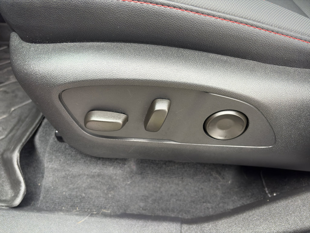 Used 2024 Chevrolet Traverse Z71 w/ Enhanced Driving Package image 12