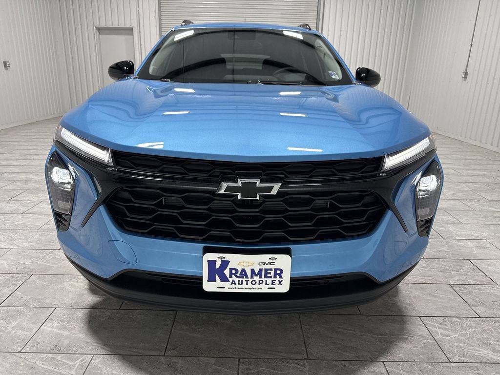 New 2026 Chevrolet Trax LT w/ Midnight Edition FWD image 32