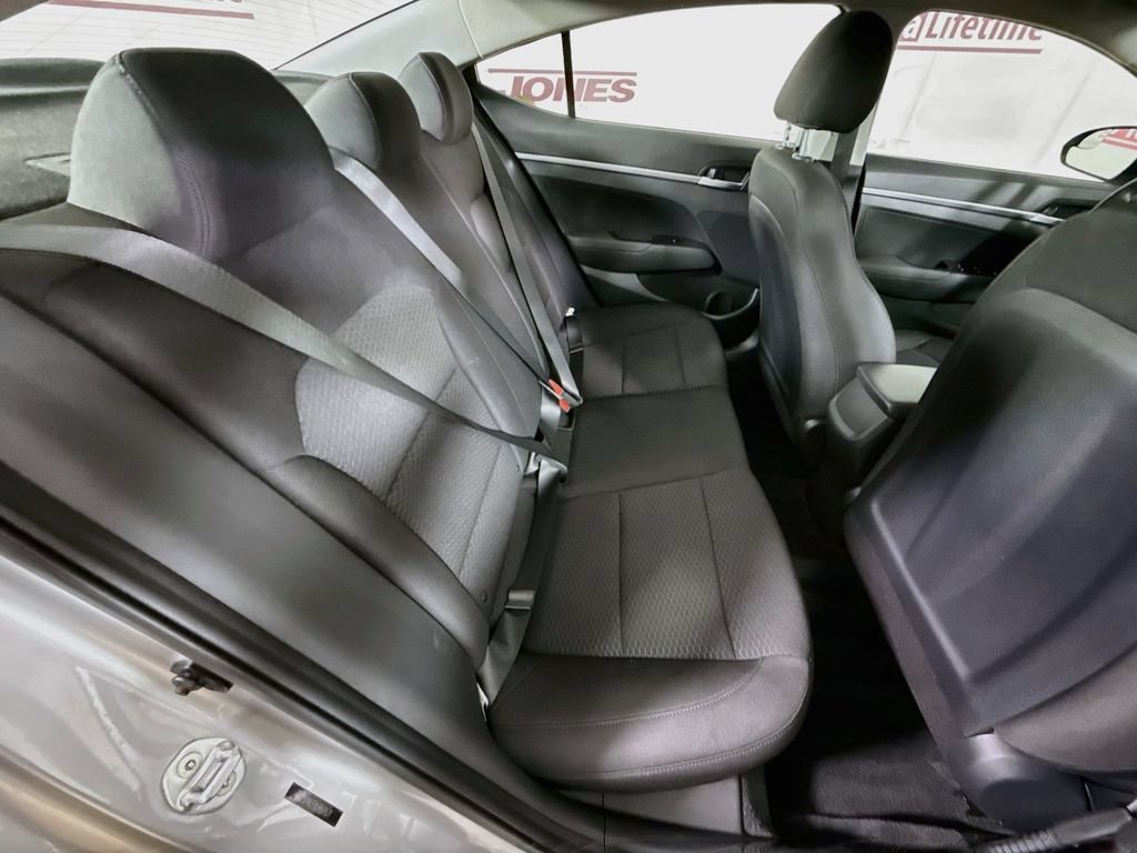 Used 2020 Hyundai Elantra SE w/ Cargo Package (C1) FWD image 27