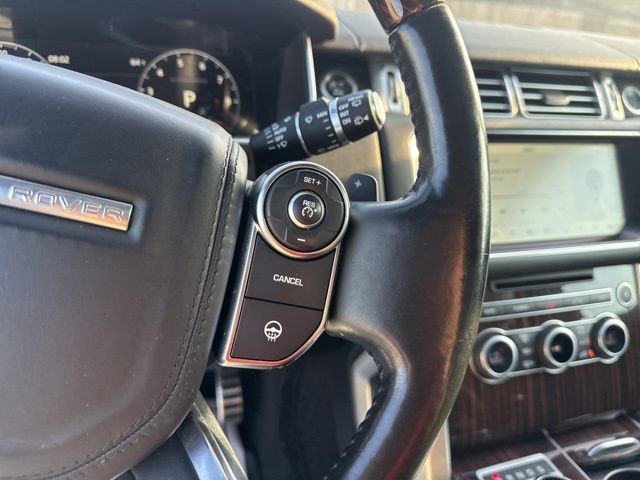 Used 2017 Land Rover Range Rover Supercharged AWD/4WD image 32