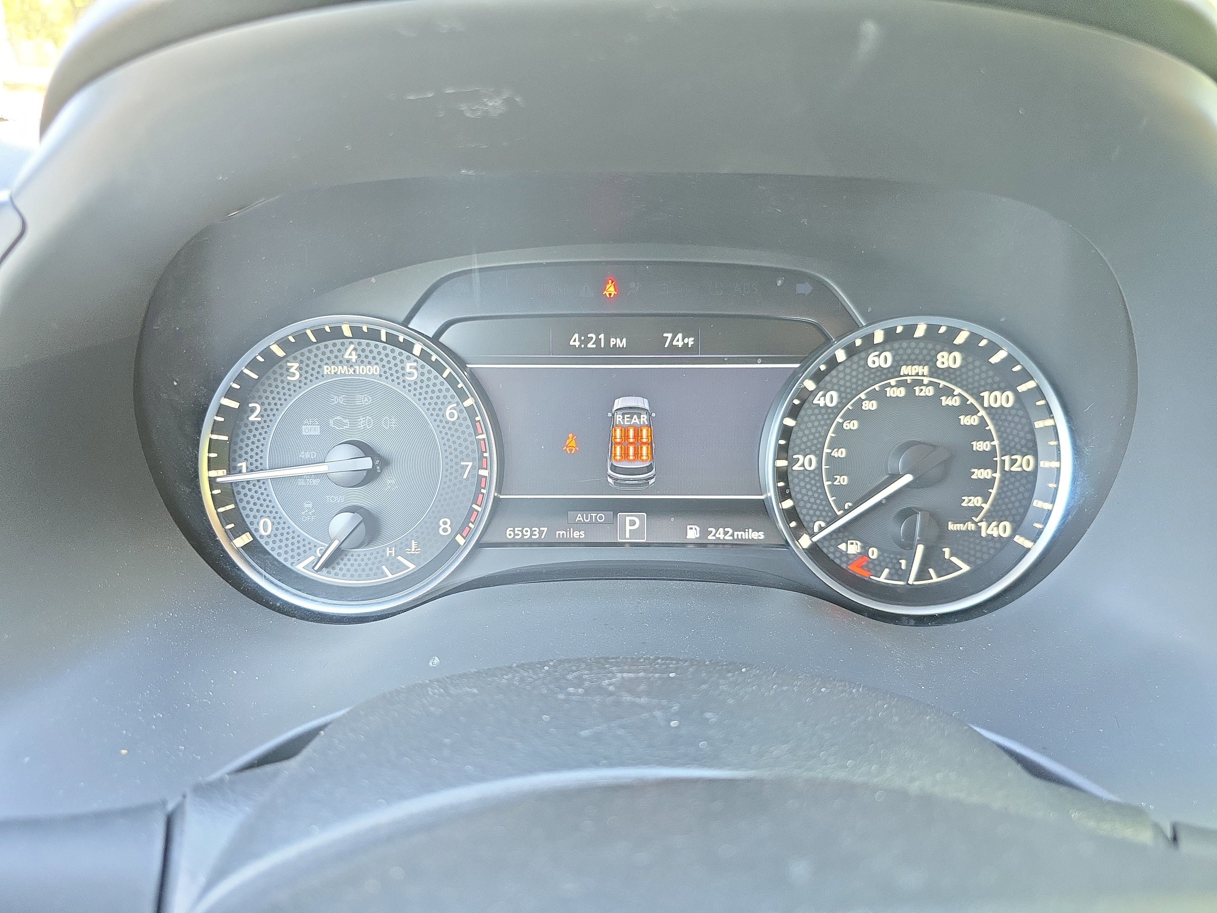 Used 2024 Nissan Armada SV AWD/4WD image 16