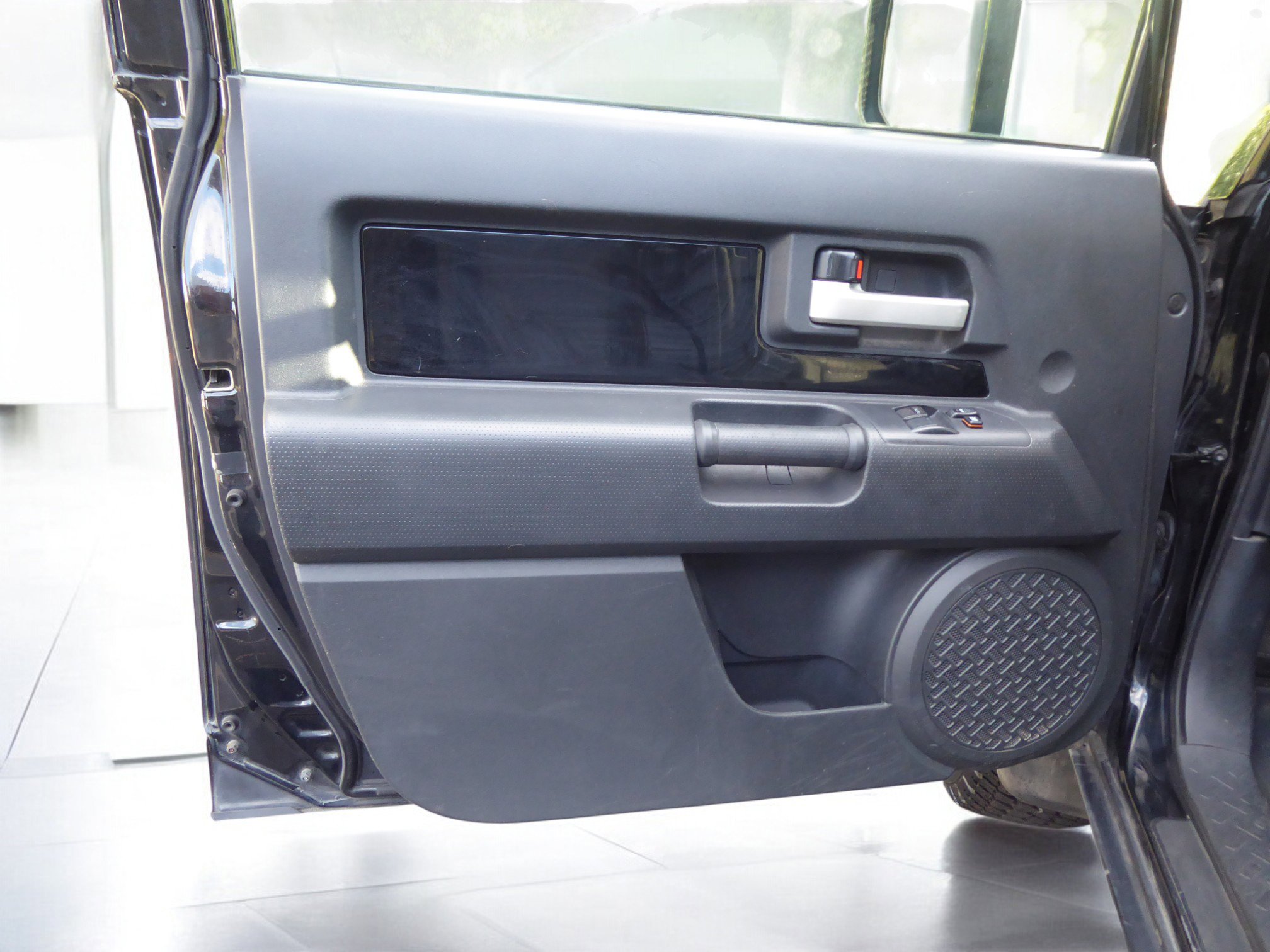 Used 2007 Toyota FJ Cruiser 4WD w/ Upgrade Pkg 2 image 16