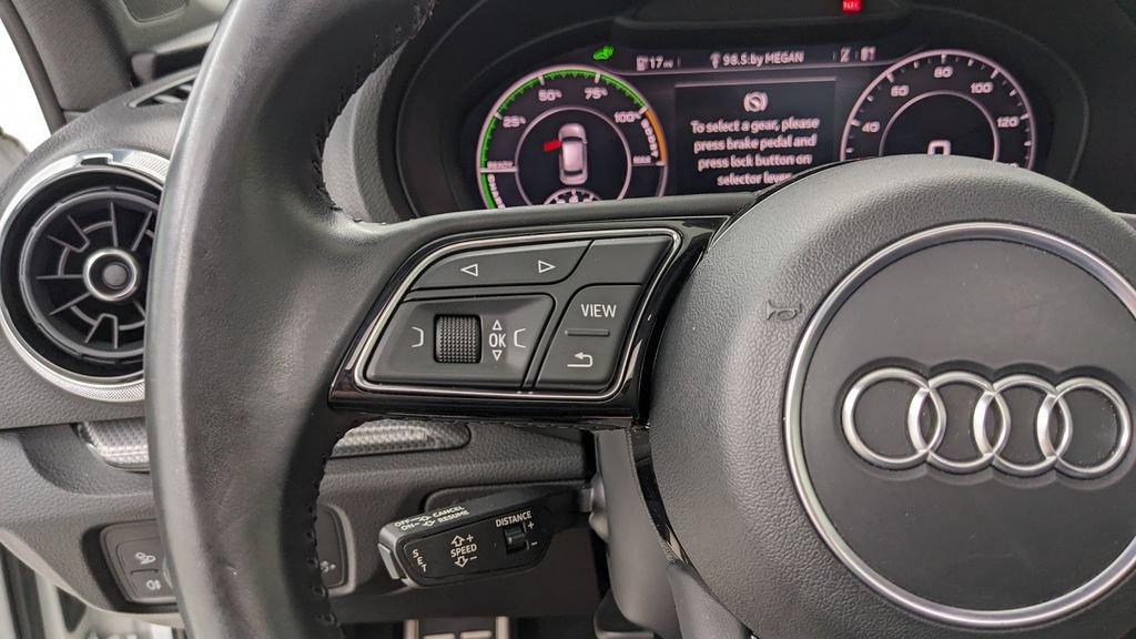 Used 2018 Audi A3 e-tron Prestige w/ Prestige Package FWD image 33