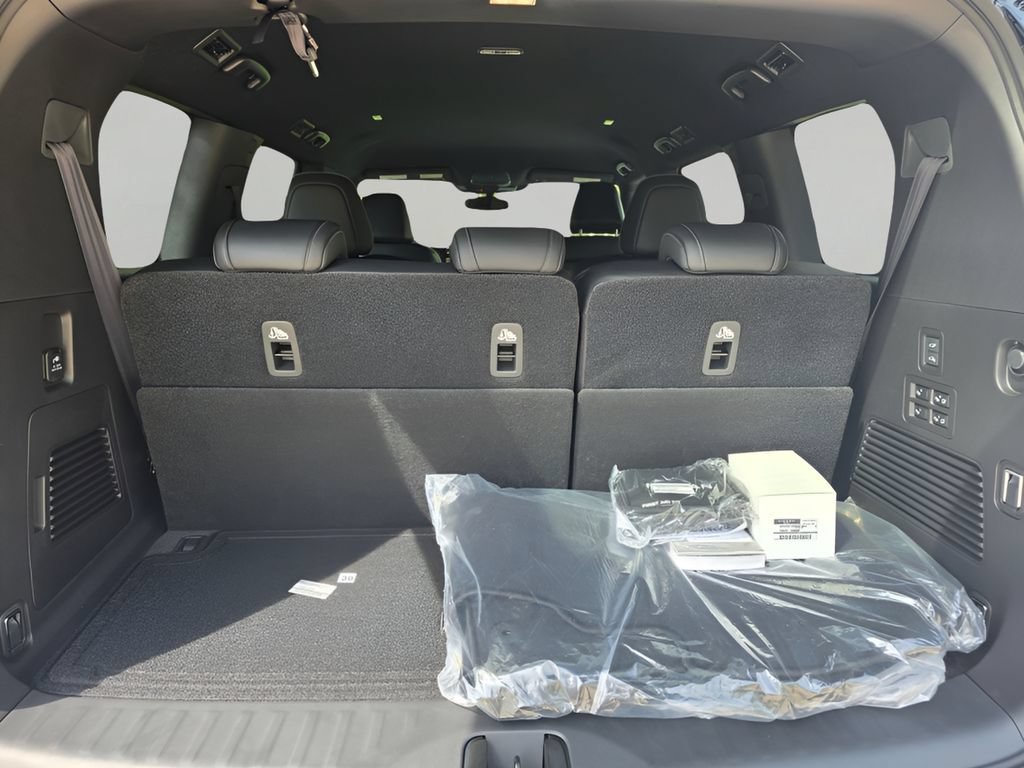 New 2026 Nissan Armada PRO-4X w/ Captain's Chari Seat Package AWD/4WD image 6