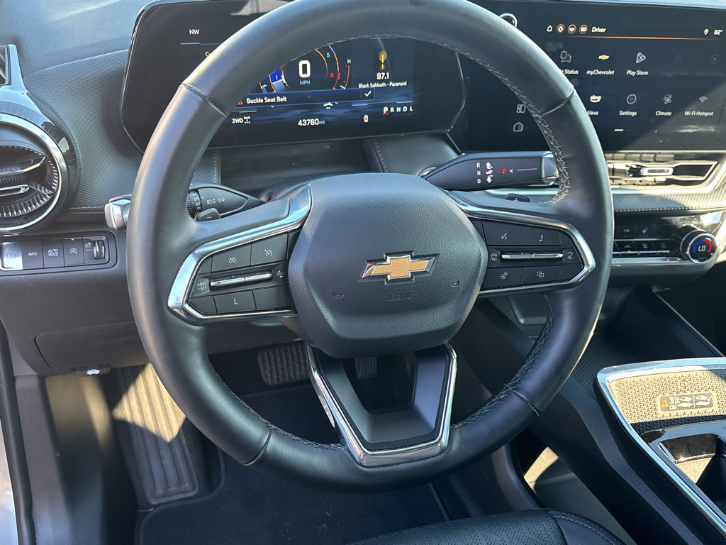 Used 2025 Chevrolet Equinox LT w/ Convenience Package II AWD/4WD image 11