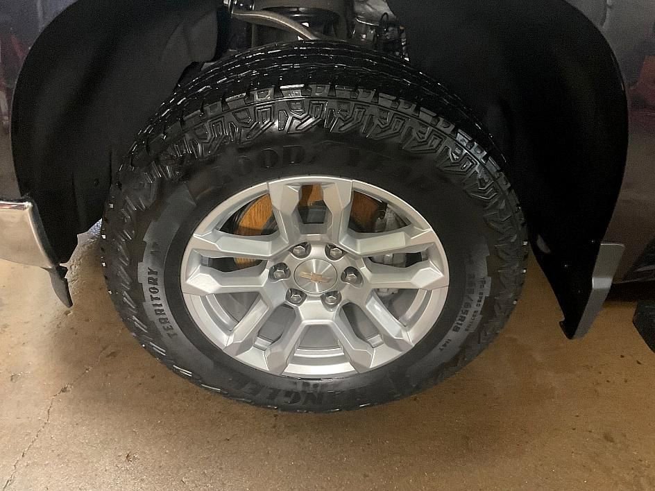 Used 2023 Chevrolet Silverado 1500 LT image 11