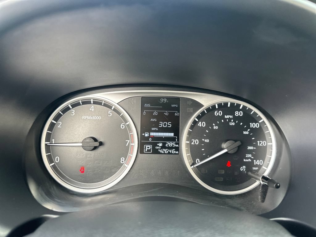 Used 2024 Nissan Kicks S FWD image 12