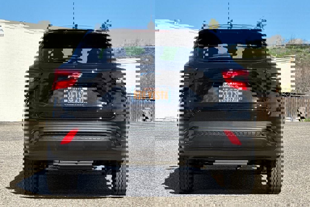 New 2026 Chevrolet Trax LT w/ Midnight Edition image 5