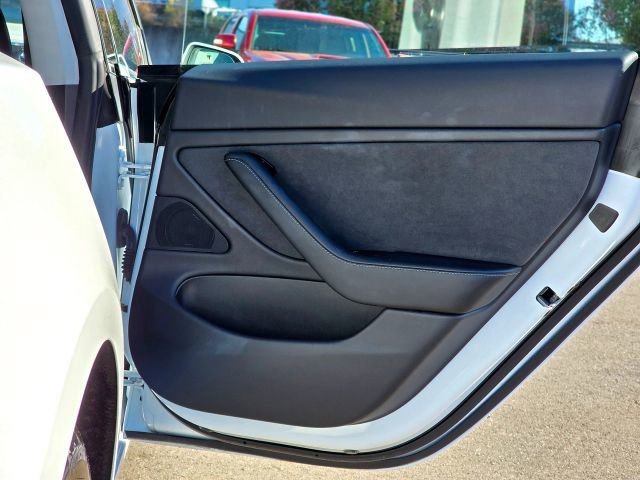 Used 2019 Tesla Model 3 Long Range AWD/4WD image 30