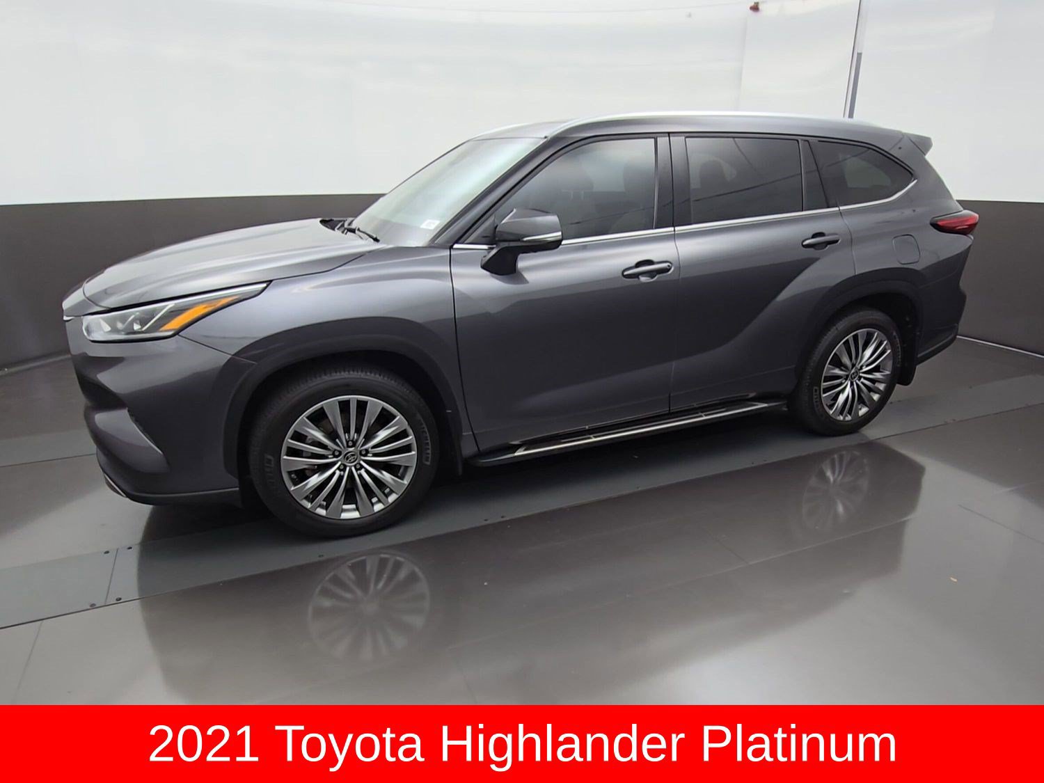 Used 2021 Toyota Highlander Platinum AWD/4WD image 4