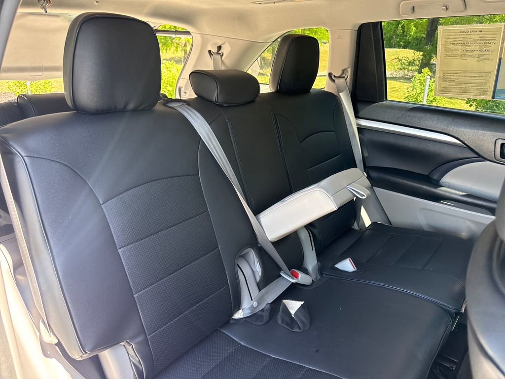 Used 2018 Toyota Highlander Plus AWD/4WD image 33