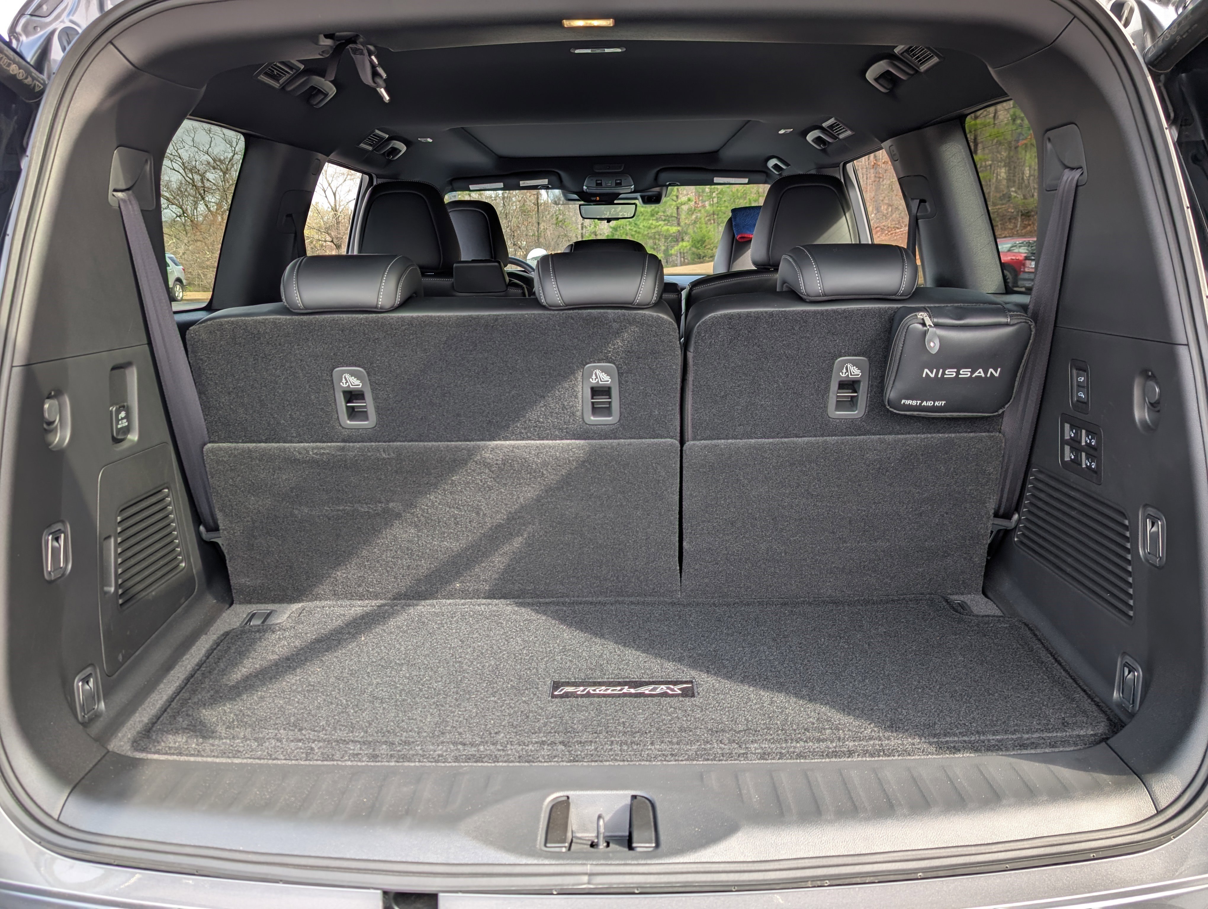 Used 2025 Nissan Armada PRO-4X w/ Pro-4X Premium Package image 19