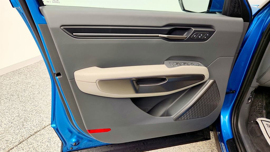 Used 2026 Kia EV9 Wind image 11