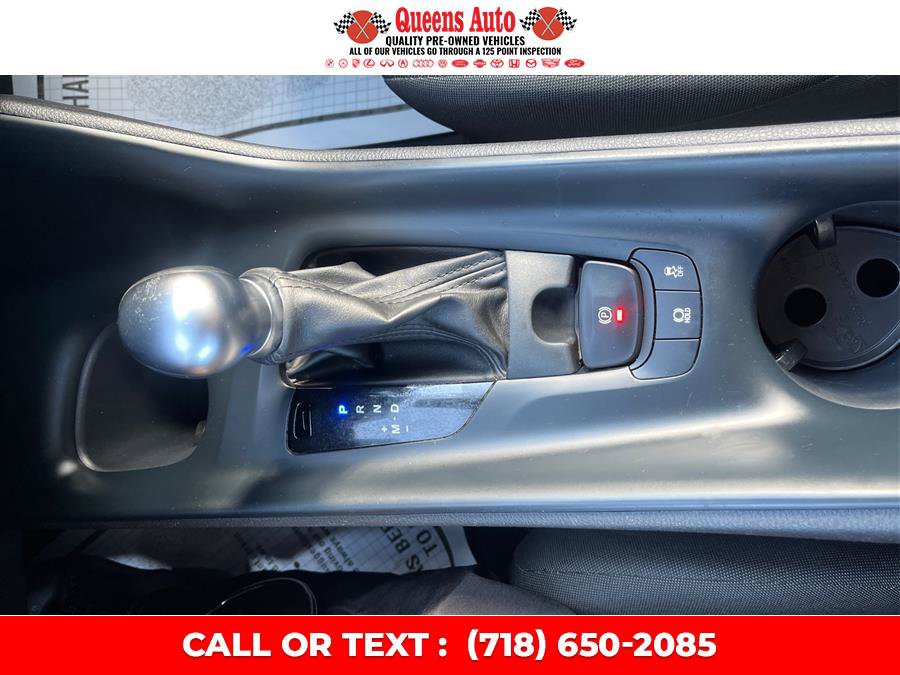 Used 2021 Toyota C-HR LE FWD image 16