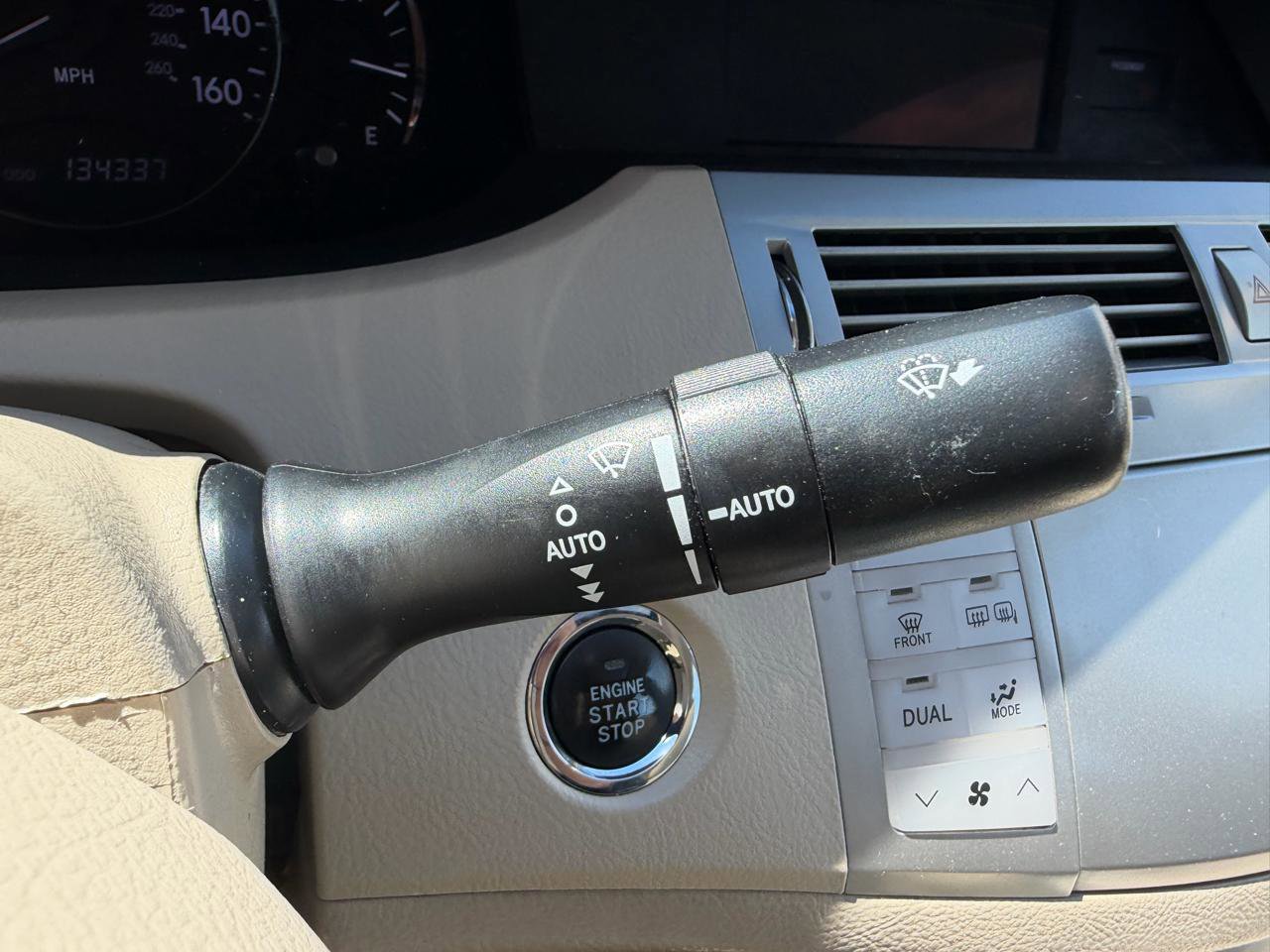 Used 2010 Toyota Avalon XL FWD image 28