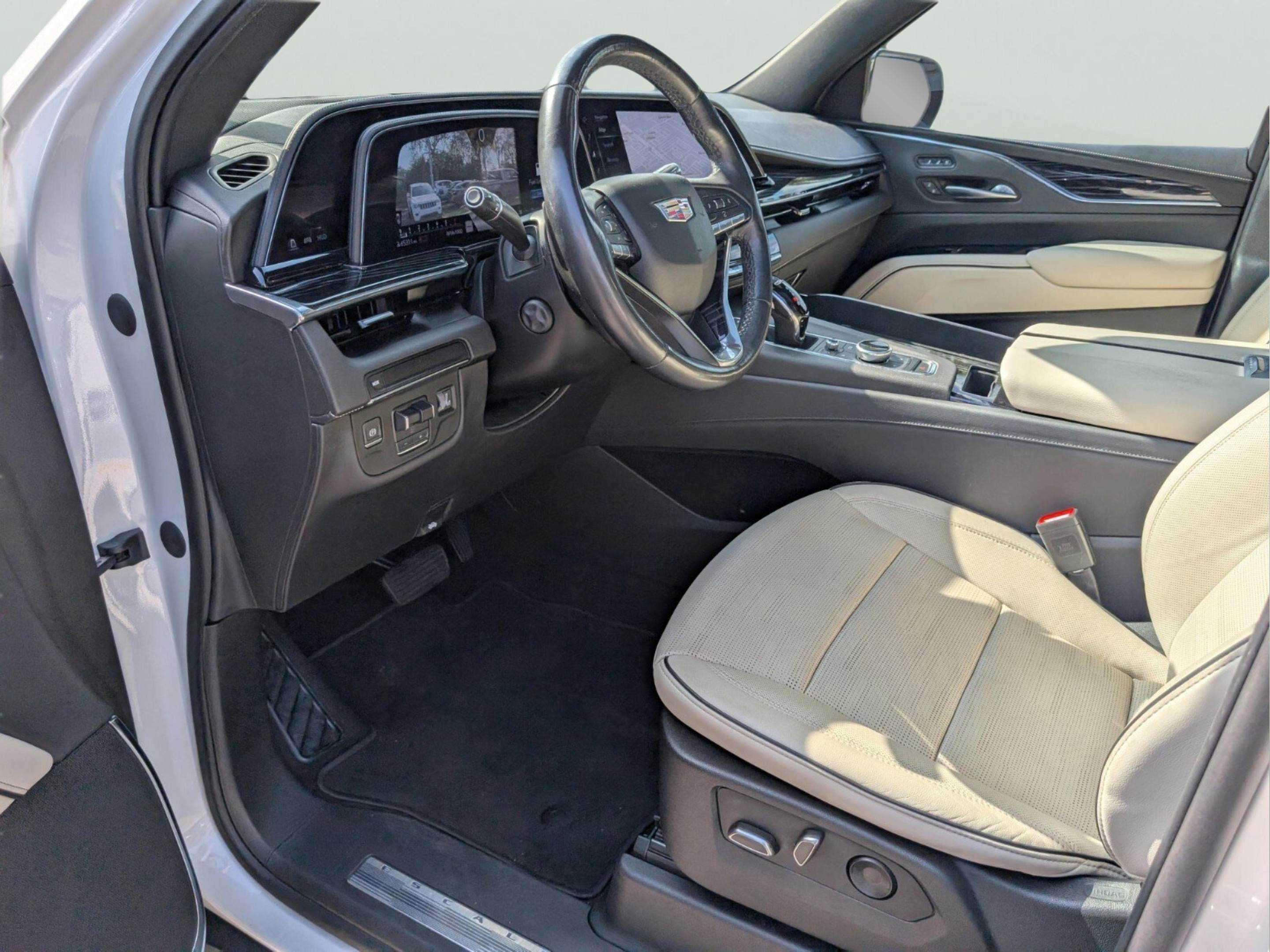 Used 2022 Cadillac Escalade ESV Sport RWD image 15