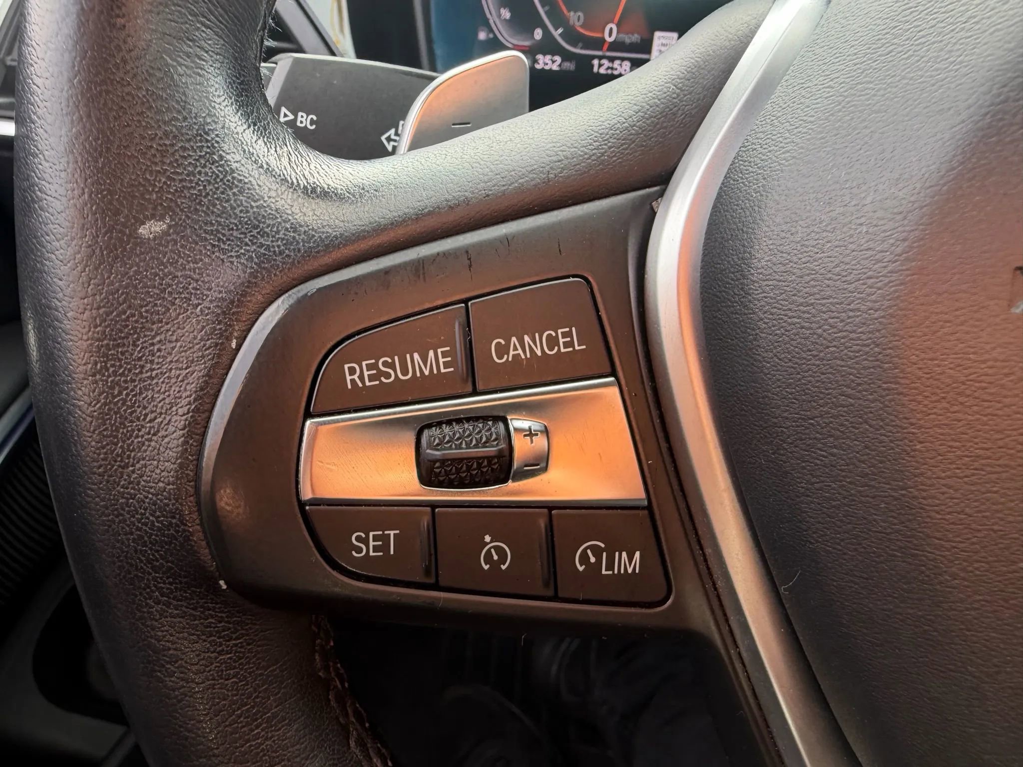 Used 2020 BMW 330i xDrive Sedan w/ Premium Package image 13