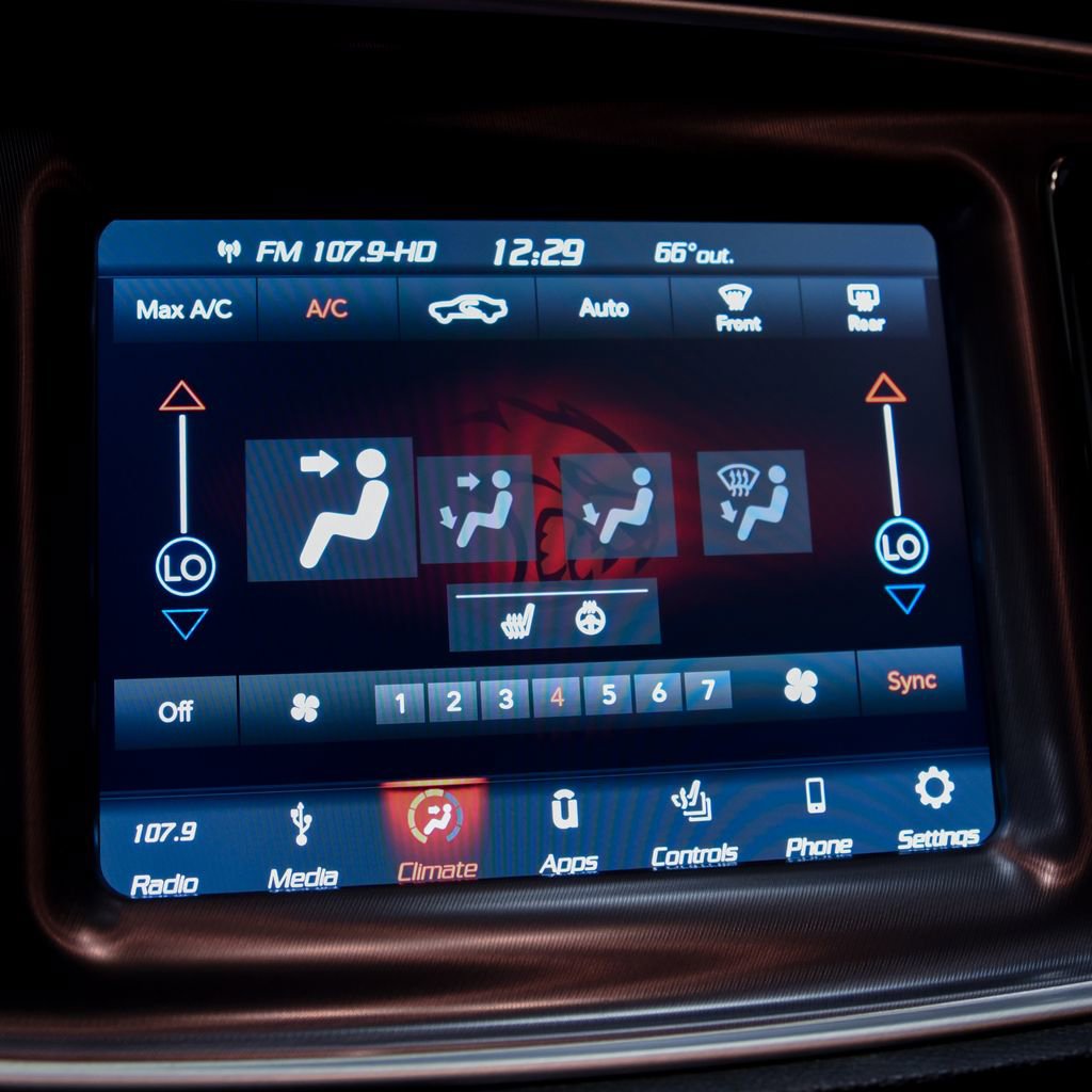 Used 2019 Dodge Challenger SRT Hellcat image 23