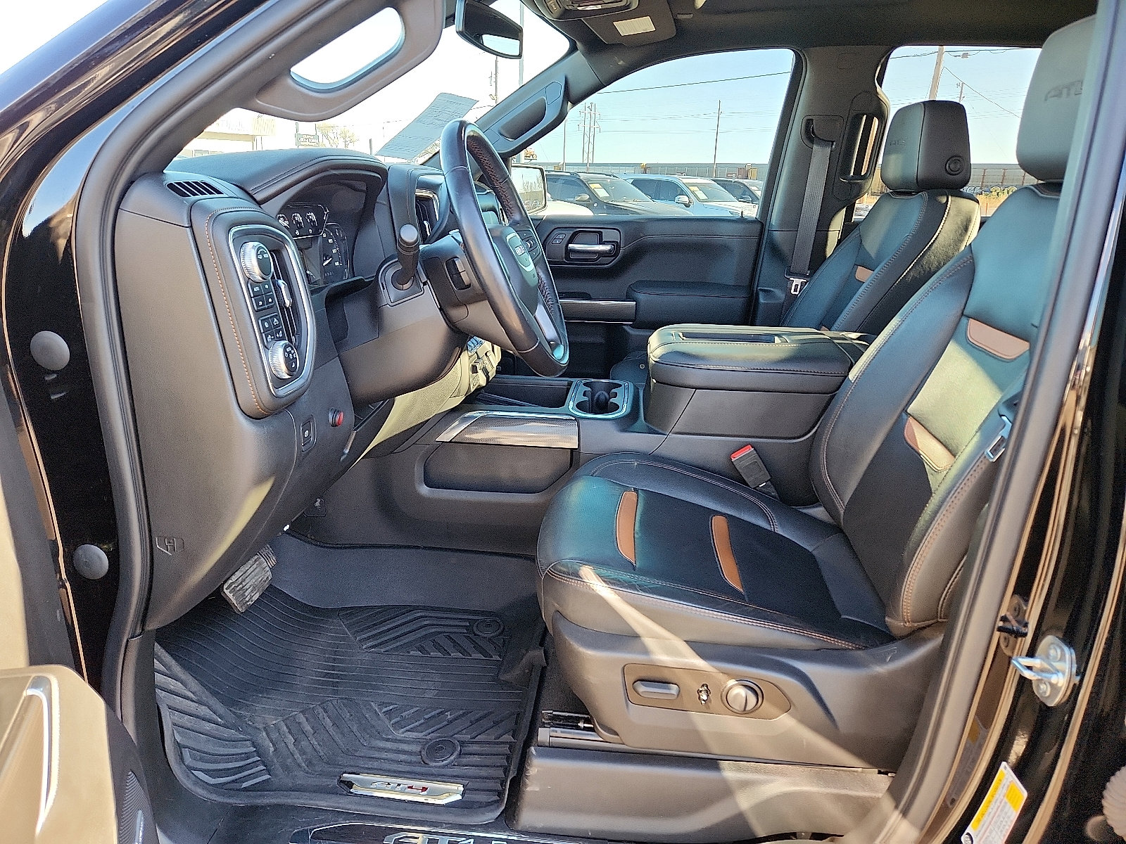 Used 2022 GMC Sierra 1500 AT4 w/ AT4 Preferred Package image 12