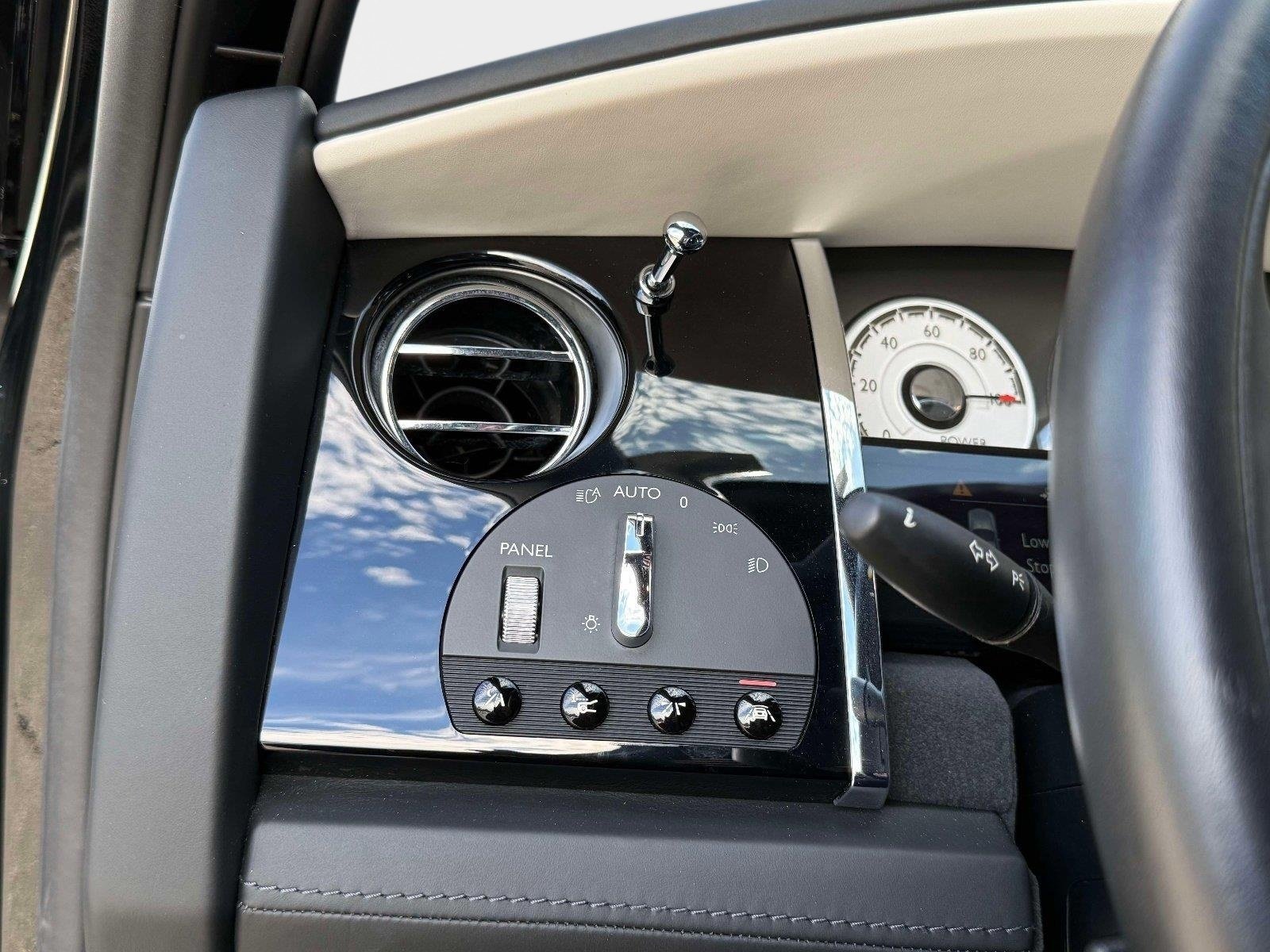 Used 2020 Rolls-Royce Ghost RWD image 58
