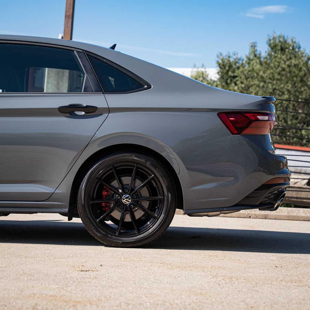 Certified 2024 Volkswagen Jetta GLI 40th Anniversary Edition FWD image 5
