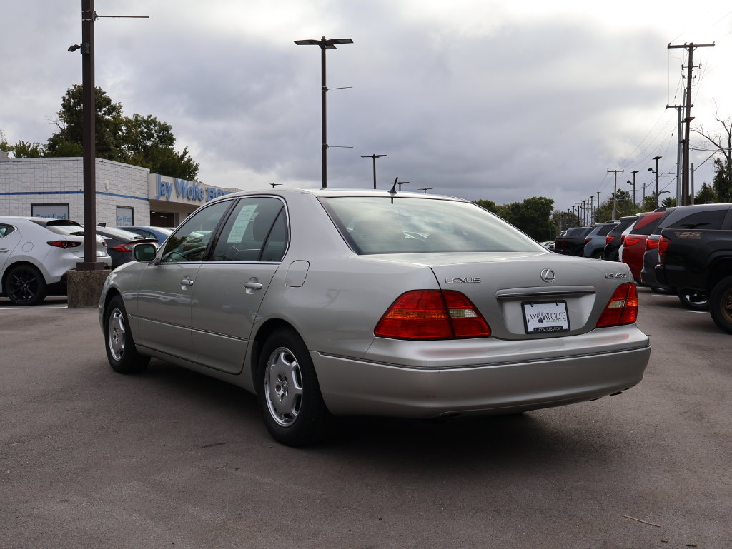 Used 2002 Lexus LS 430 RWD image 5