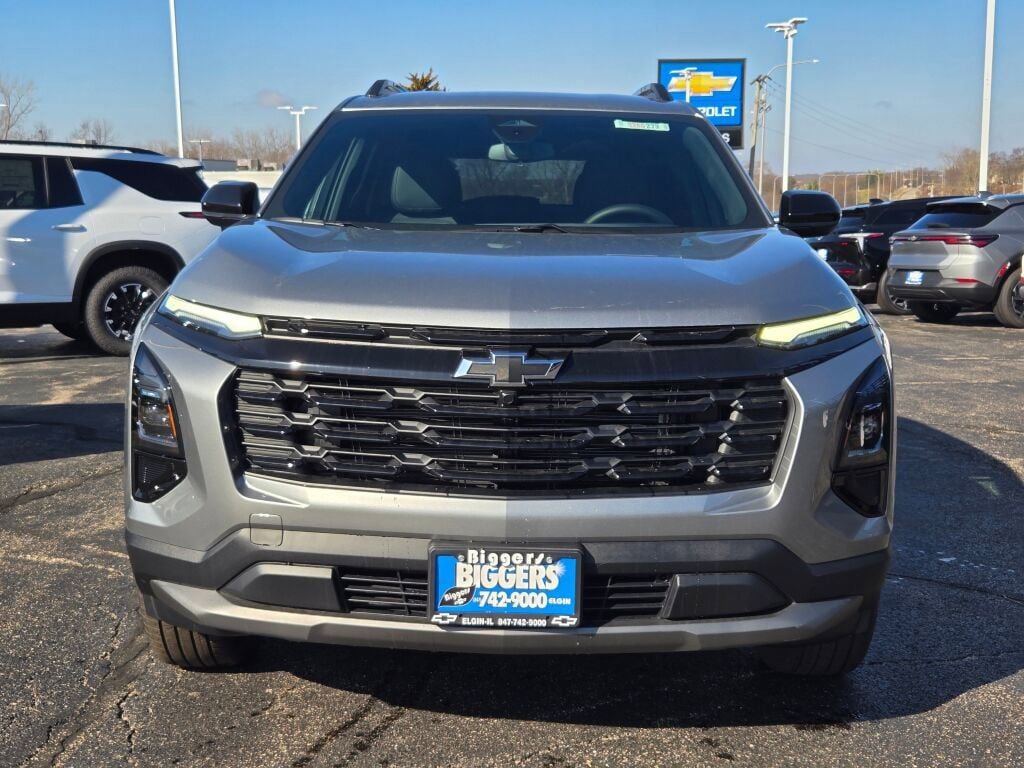 New 2026 Chevrolet Equinox LT w/ Convenience Package II image 2