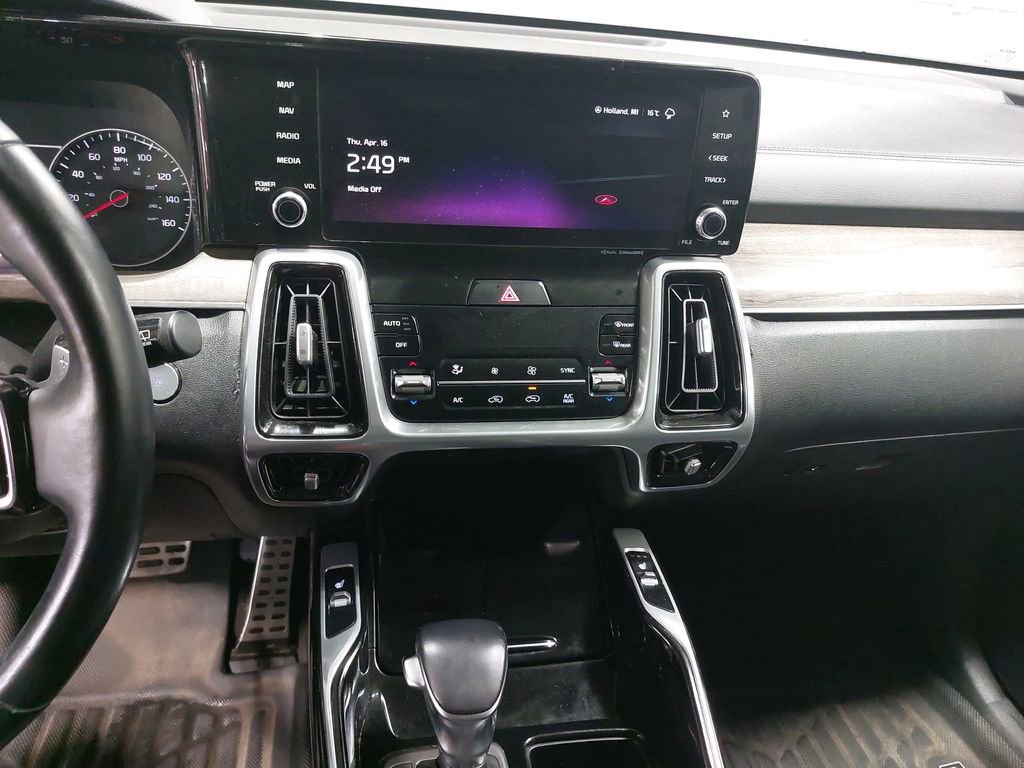 Used 2023 Kia Sorento X-Line EX image 21