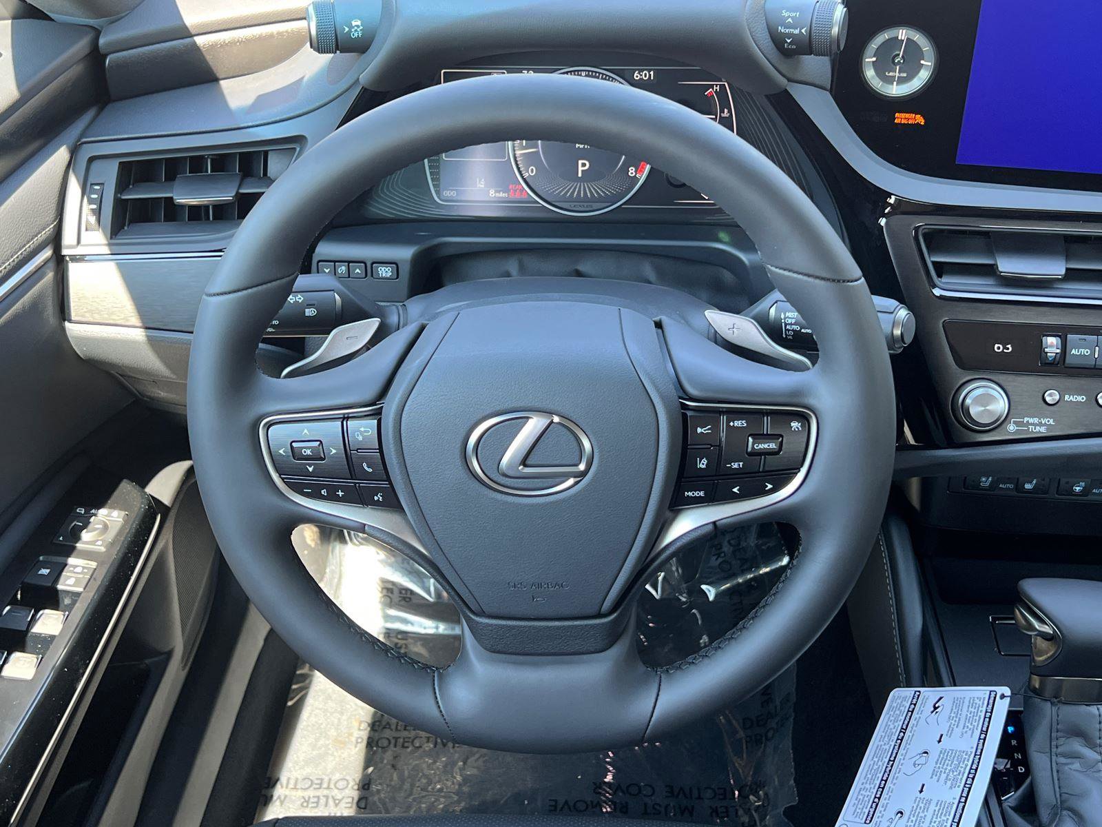 New 2025 Lexus ES 350 w/ Premium Package image 18