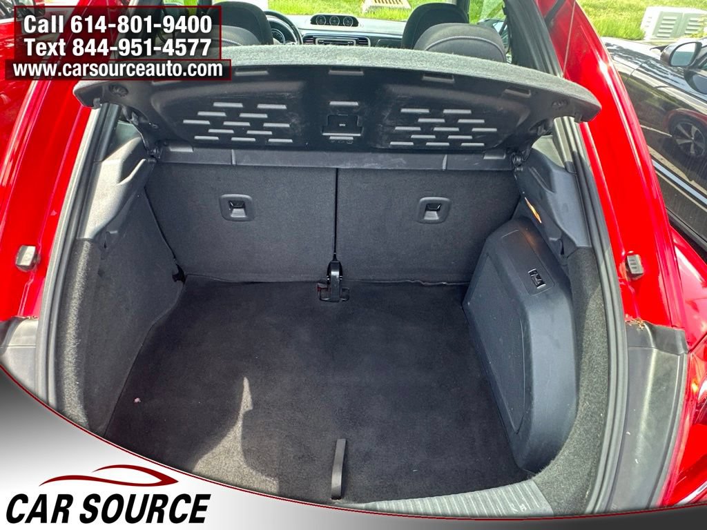 Used 2015 Volkswagen Beetle R-Line FWD image 5