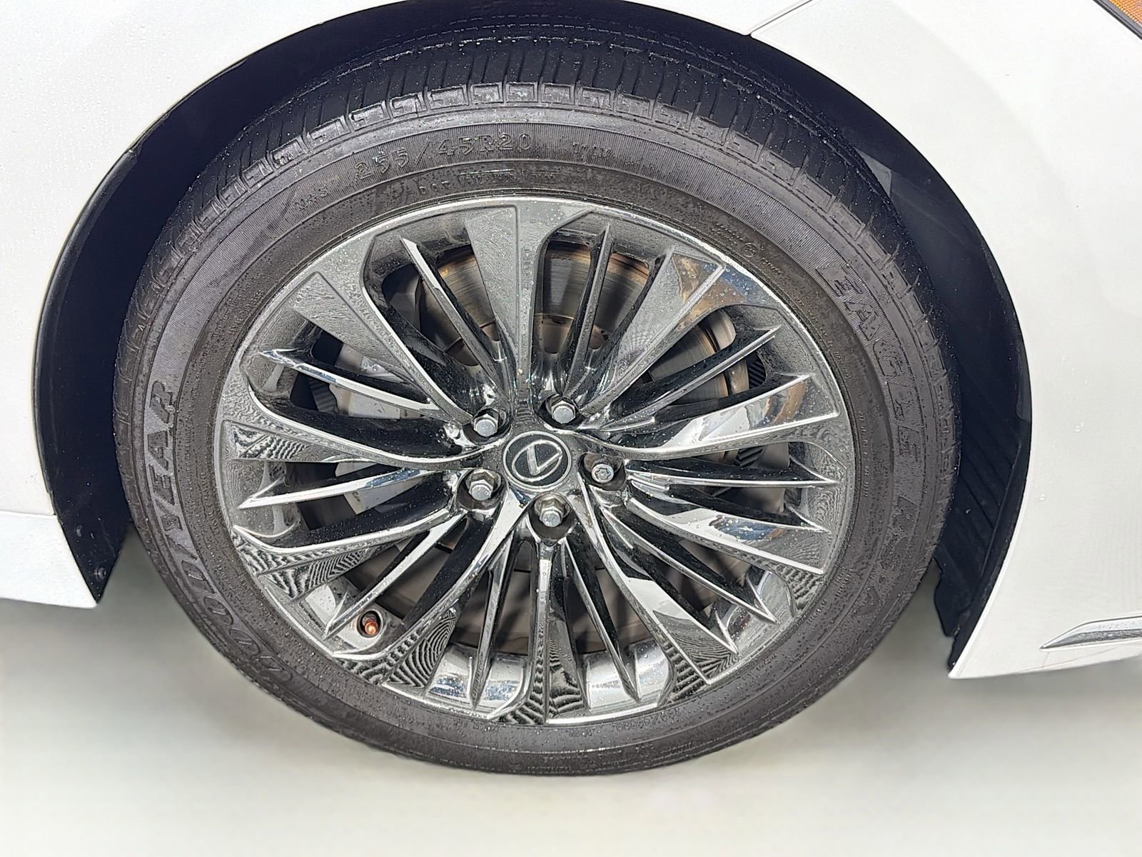 Used 2021 Lexus LS 500 RWD image 34