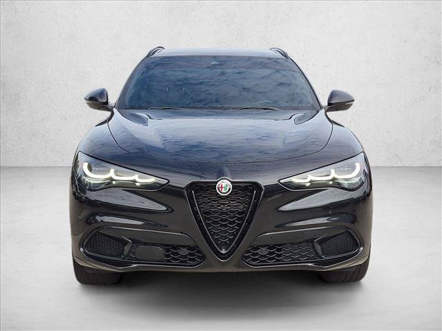 Used 2024 Alfa Romeo Stelvio Veloce AWD/4WD image 2