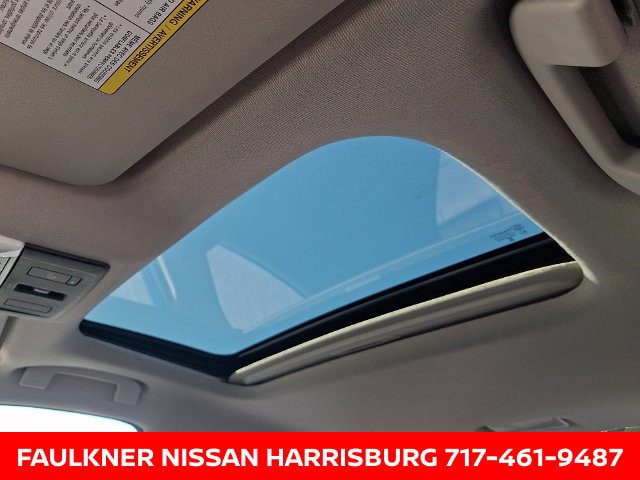 Certified 2024 Nissan Sentra SR w/ SR Premium Package FWD image 15