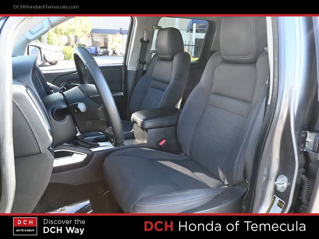 Used 2023 Nissan Frontier SV image 18