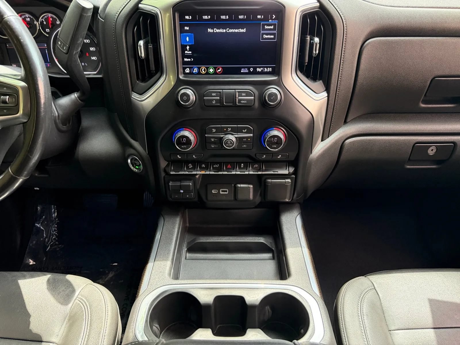 Used 2019 Chevrolet Silverado 1500 LT Trail Boss AWD/4WD image 18