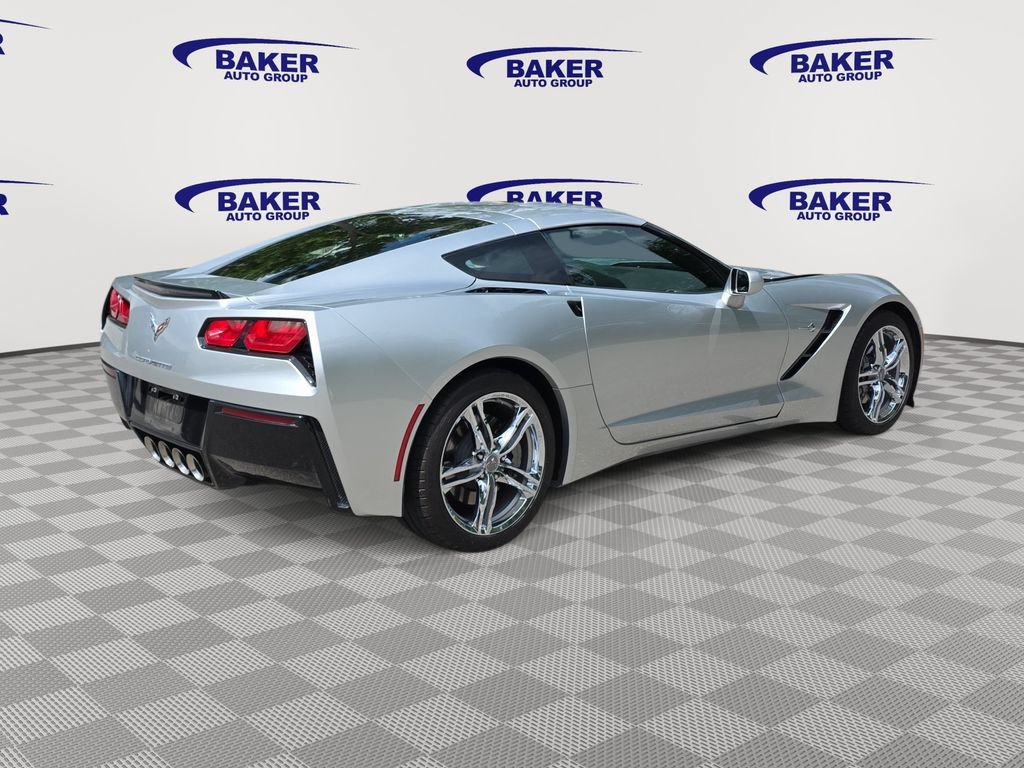 Used 2017 Chevrolet Corvette Stingray Coupe w/ 2LT Preferred Equipment Group RWD image 5