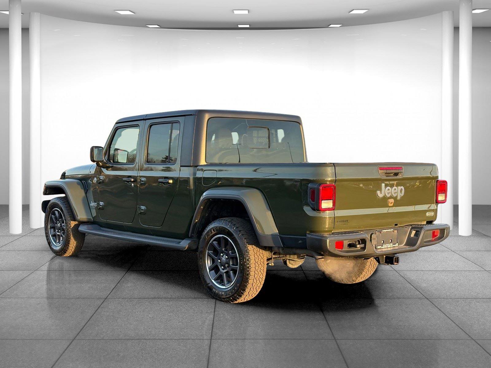 Used 2021 Jeep Gladiator Overland w/ Popular Equipment Package image 5