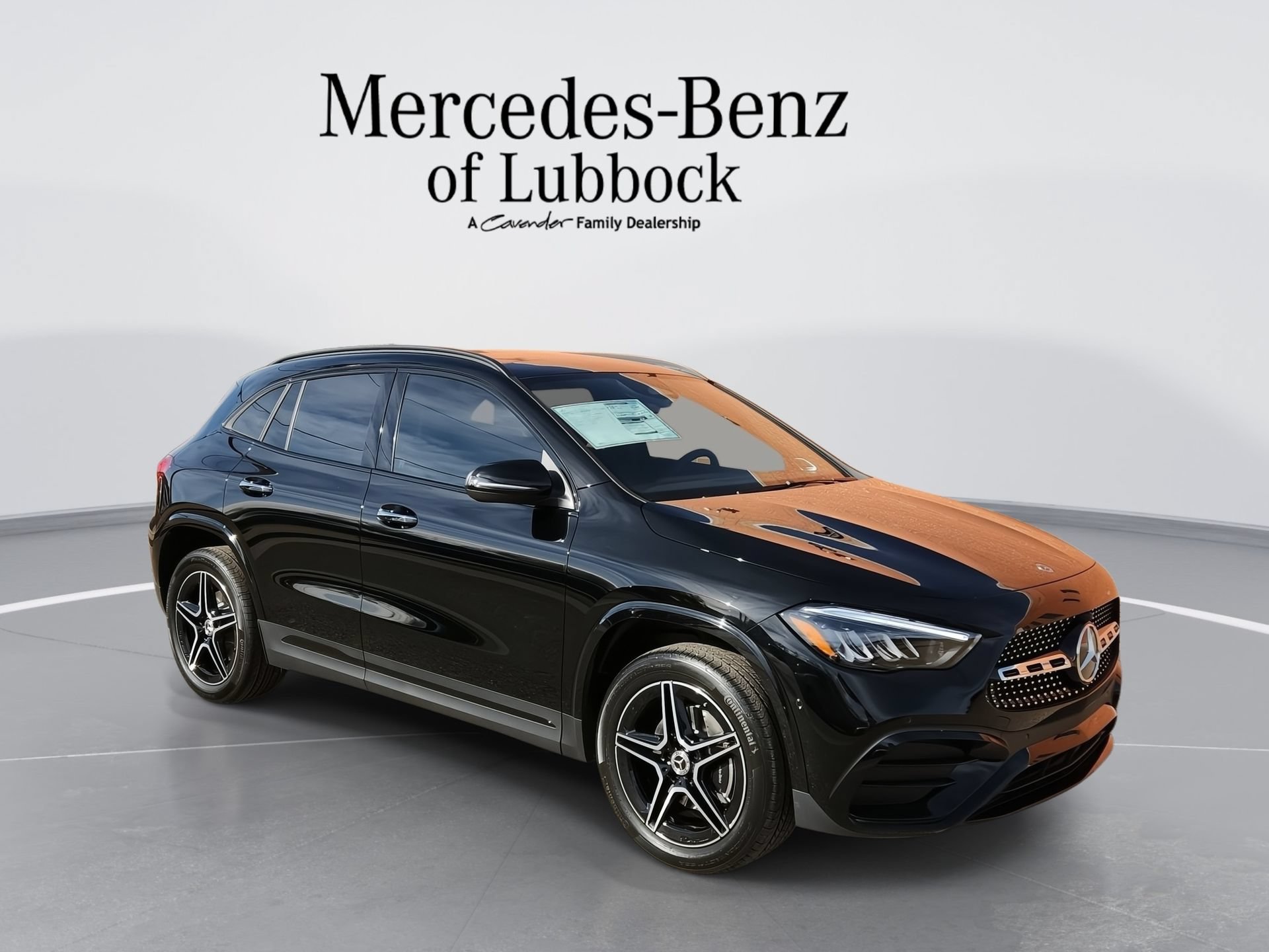 New 2025 Mercedes-Benz GLA 250 4MATIC image 1