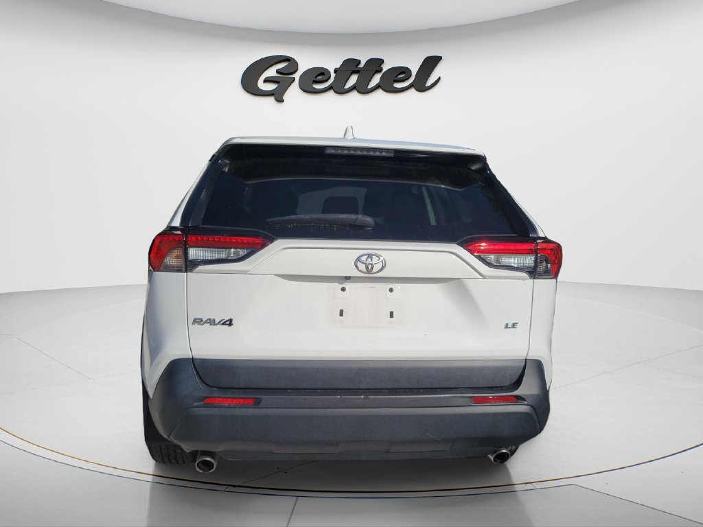Used 2024 Toyota RAV4 LE FWD image 3