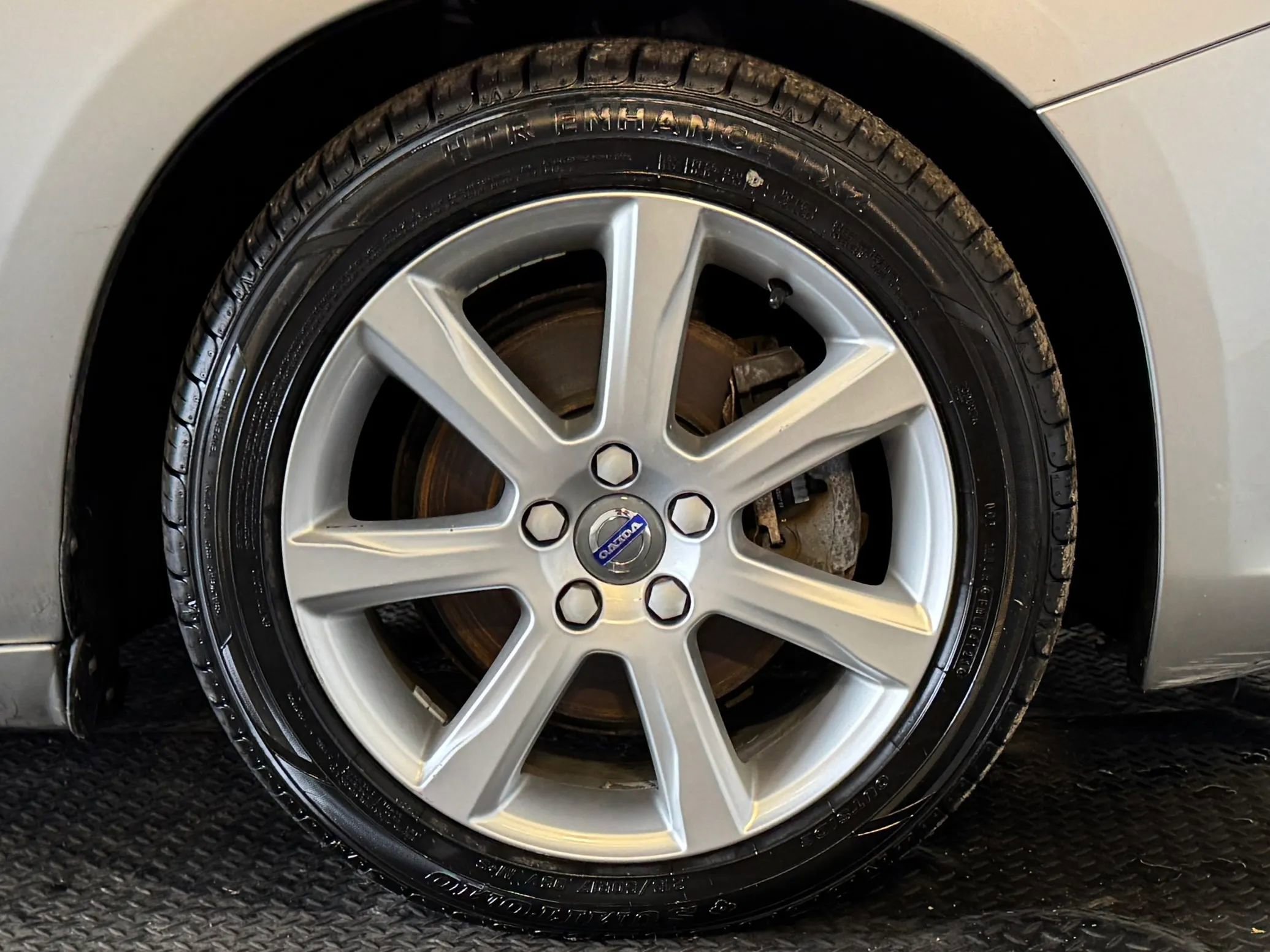 Used 2016 Volvo V60 T5 Premier w/ Convenience Package image 10