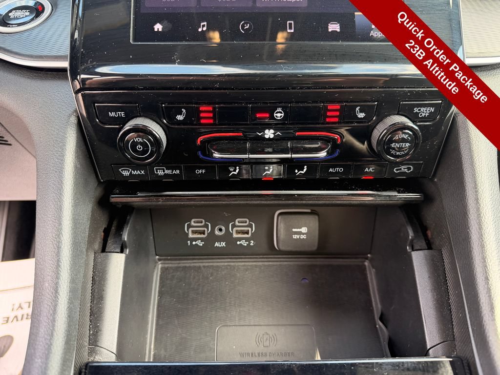 Used 2024 Jeep Grand Cherokee Altitude AWD/4WD image 23