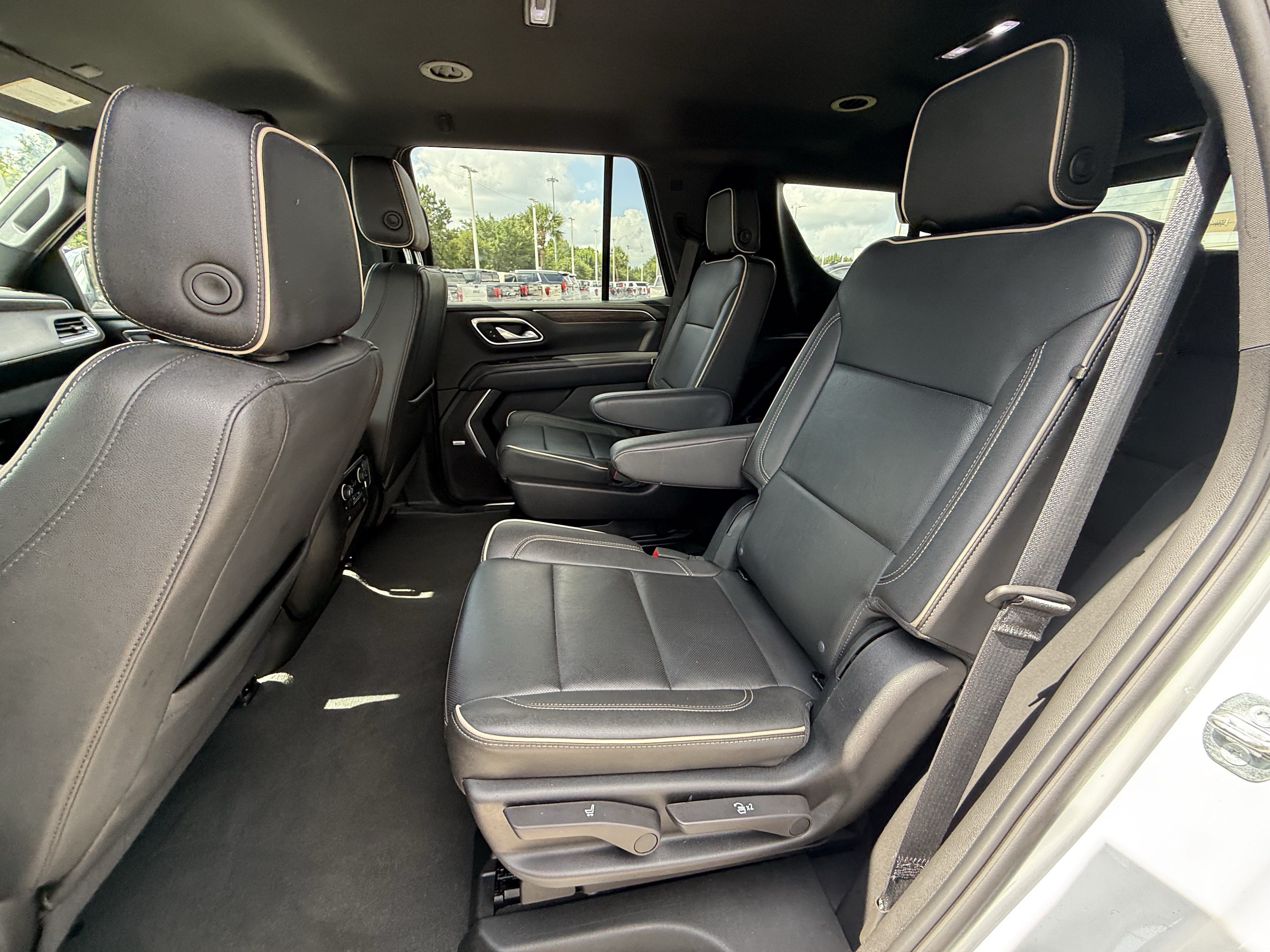 Used 2024 Chevrolet Tahoe Premier RWD image 29