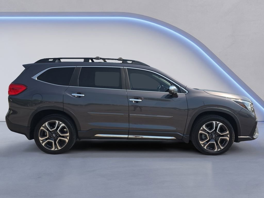 Used 2023 Subaru Ascent Touring AWD/4WD image 6