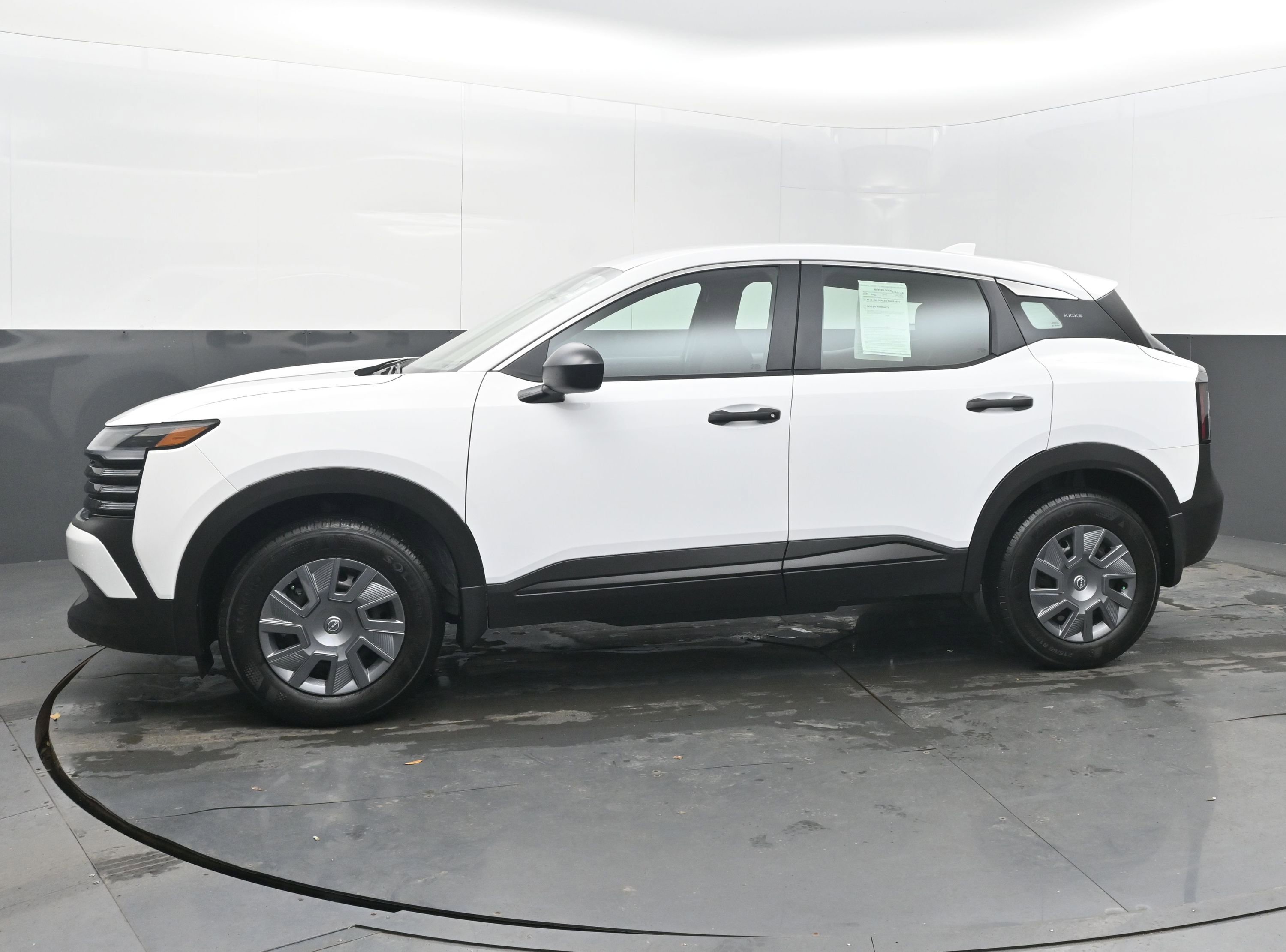 Certified 2025 Nissan Kicks S image 4