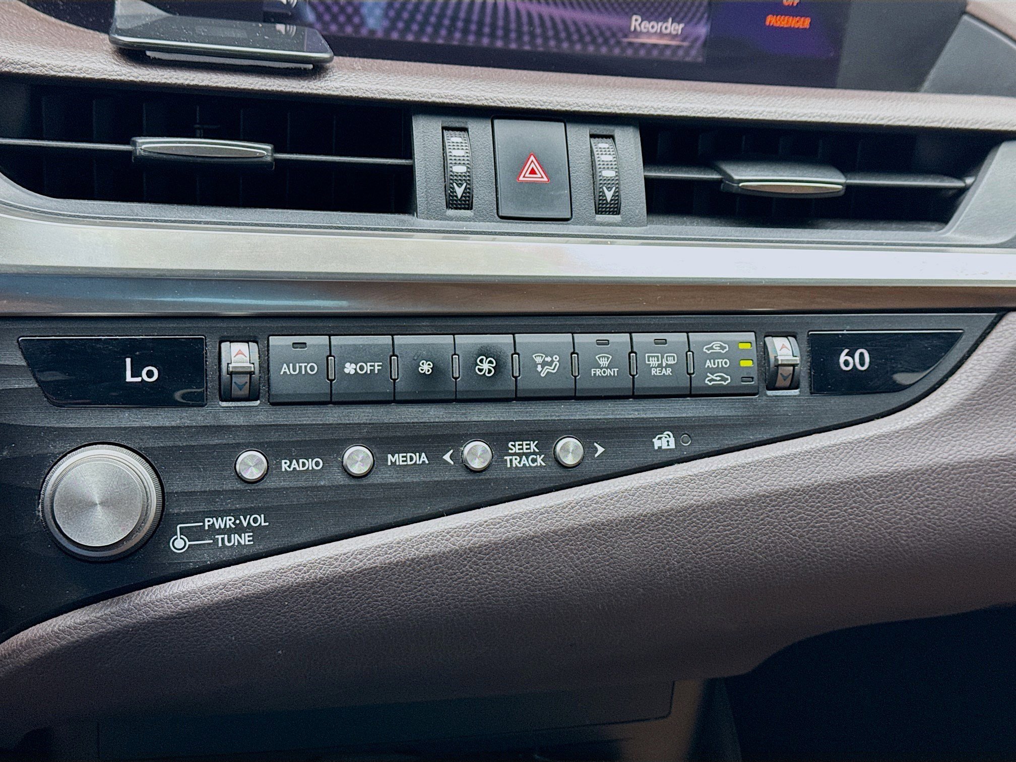 Used 2021 Lexus ES 300h w/ Accessory Package image 12