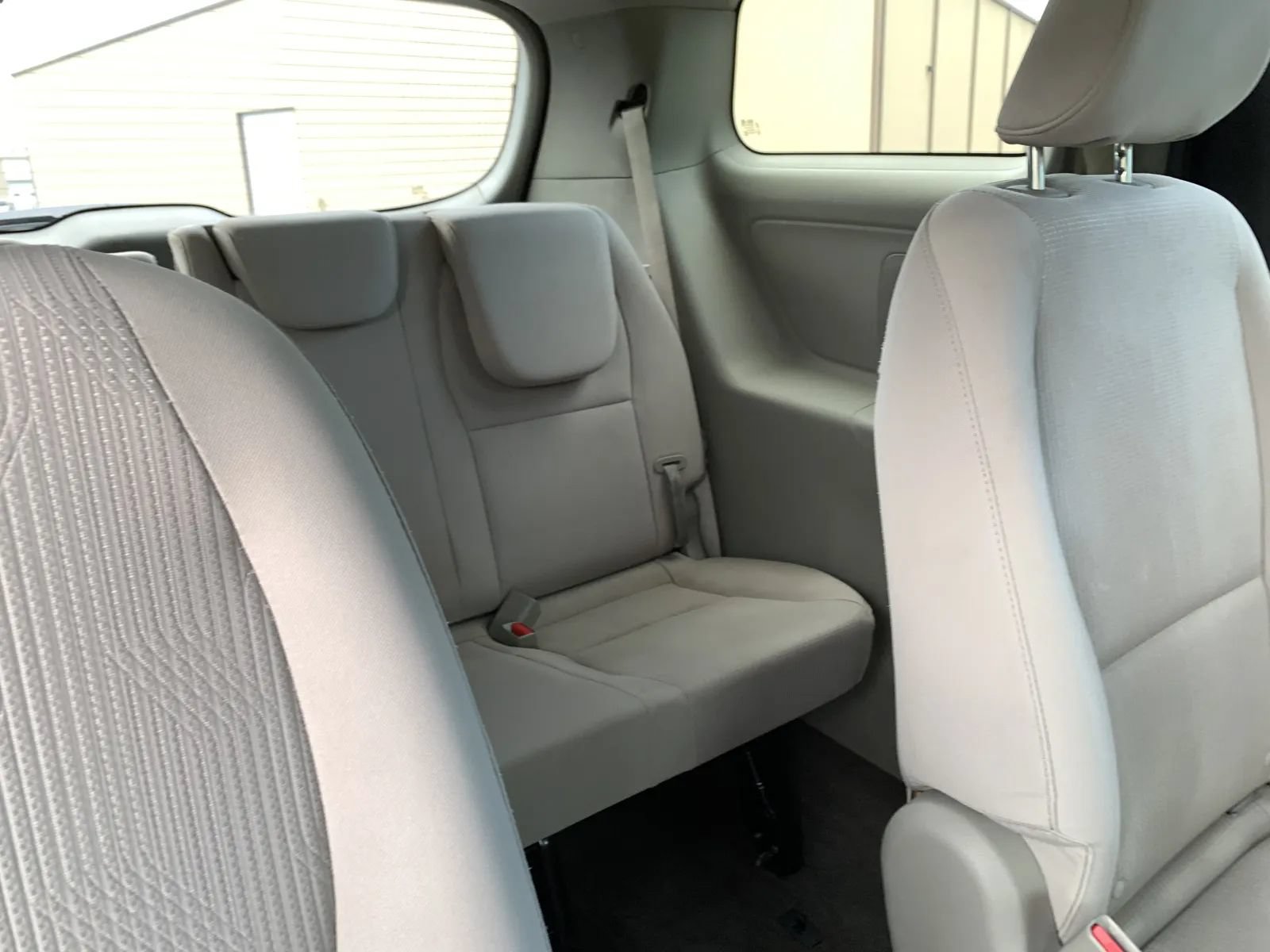 Used 2021 Kia Sedona LX FWD image 31