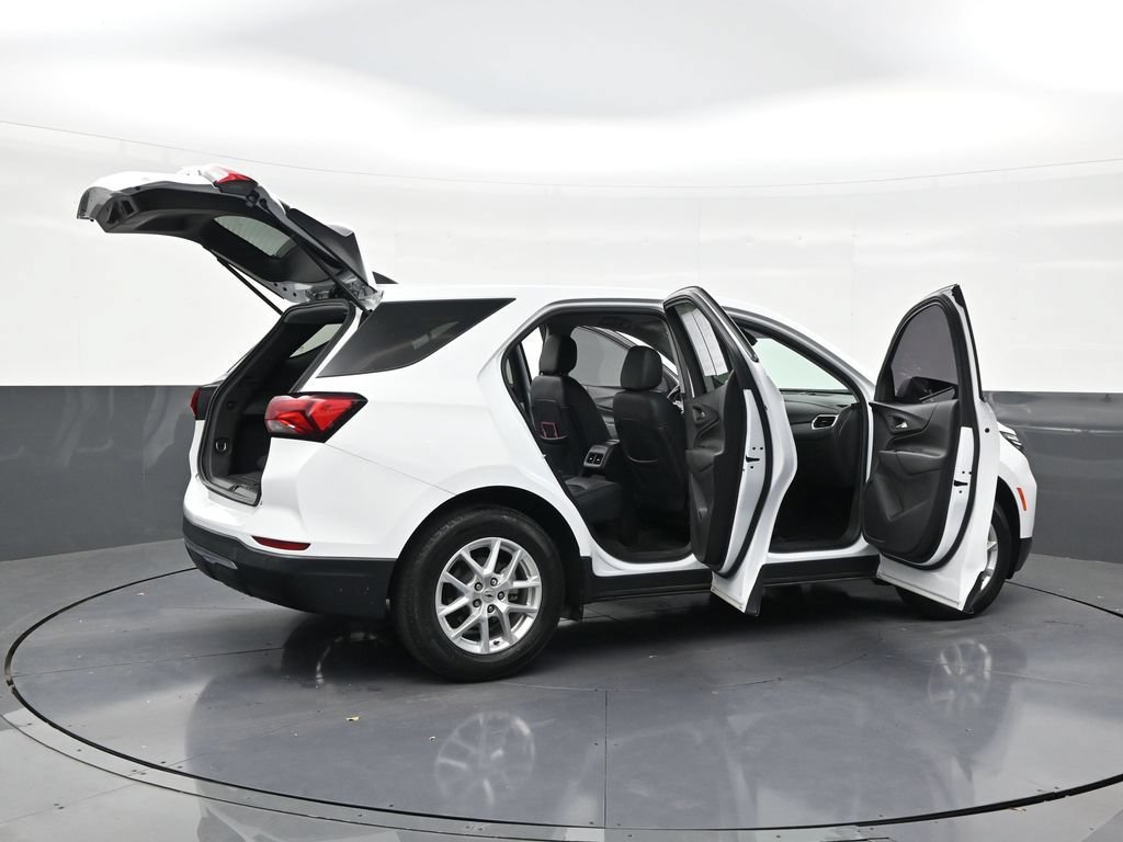 Used 2023 Chevrolet Equinox LT FWD image 29
