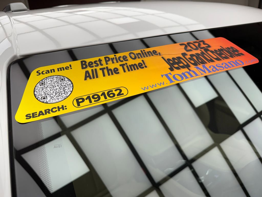 Used 2023 Jeep Grand Cherokee Limited w/ Luxury Tech Group II AWD/4WD image 6